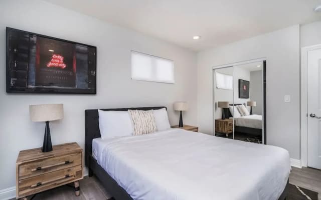 Brand NEW Luxury 3bdr Townhome In Silver Lake - photo 4