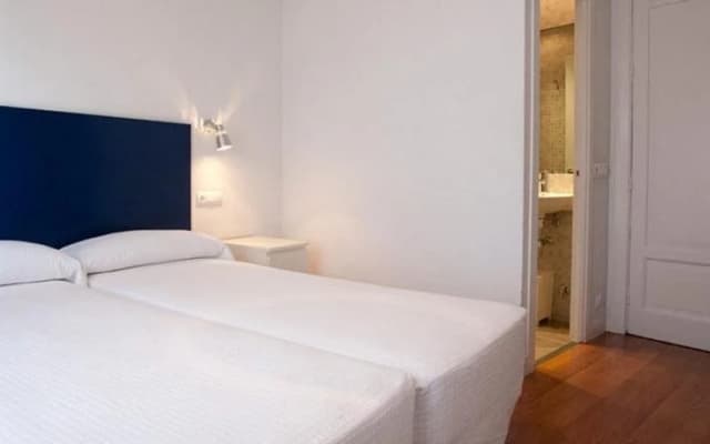Hostal Santa Isabel - photo 5
