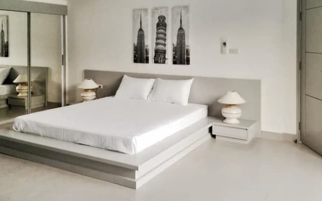 Villa With 3 Bedrooms in Rawai Phuket, With Private Pool, Enclosed Gar - photo 3