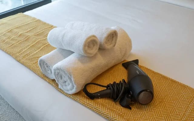 Comfortable Flat That Sleeps 2 Near Circle Mall - photo 5