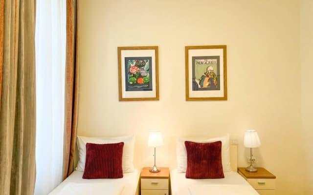 Riess City Rooms - Self Check-In - photo 2