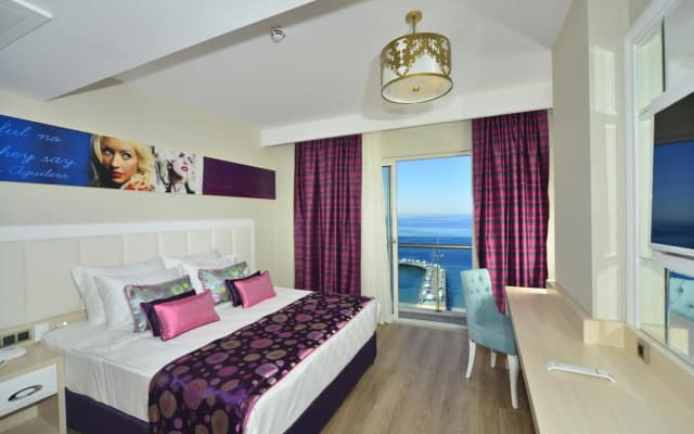 Azura Deluxe Resort & Spa - photo 4