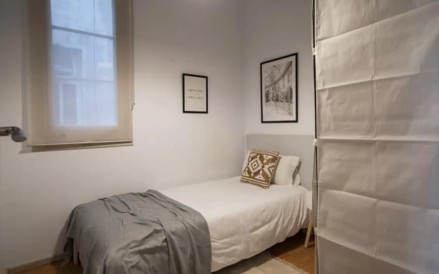 32PAR218 - Big and spacious apartment downtown - photo 5