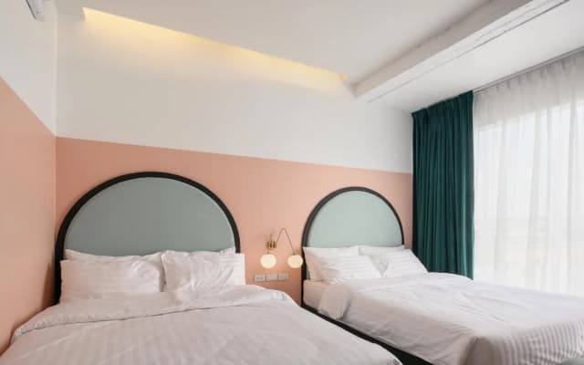 Our Nomad Boutique Hostel - photo 3