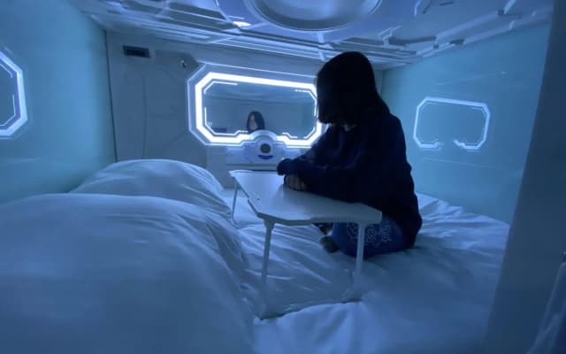 Space Night - Hostel - photo 4