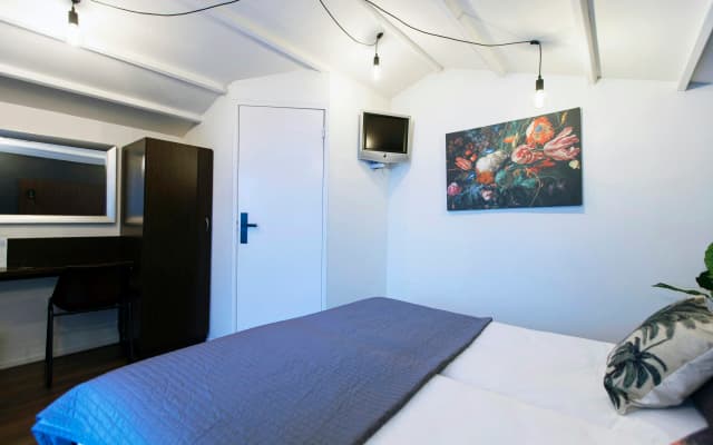 Quentin Museum Square Hotel - photo 2