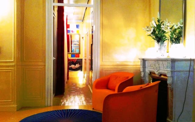 Hostal La Fontana - photo 2