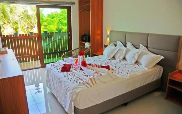 Palm Rest Hotel - photo 3