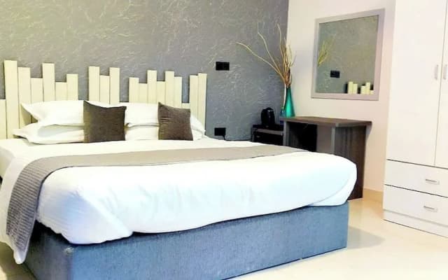 Turtle Inn Dharavandhoo - photo 3