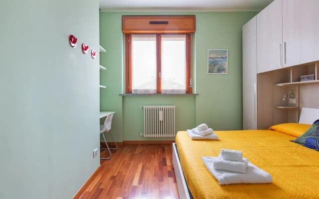 Savona District Terrace Flat - photo 2