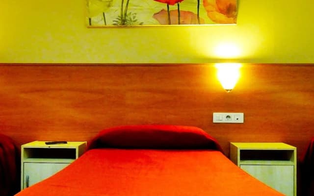 Hostal Drassanes - photo 5