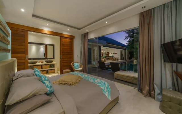 Villa Cuatro - photo 3