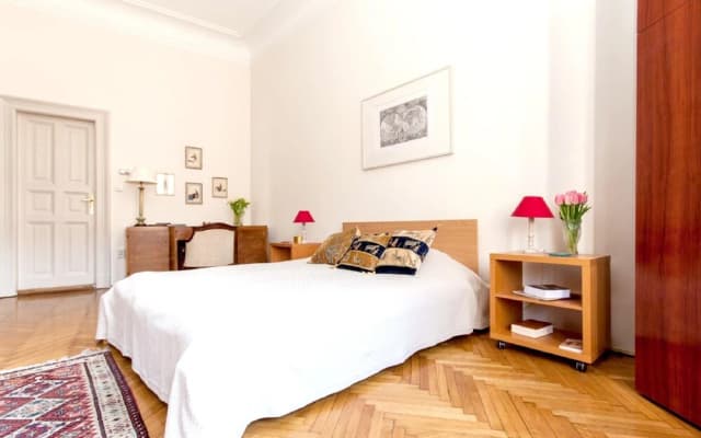 Apartment Bartok Bela ut - photo 3