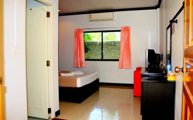 Suksaiburi-resort - photo 2