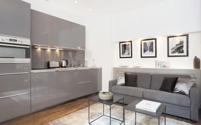 Luxury 2BR Gr-Boulevards I by Livinparis - photo 4