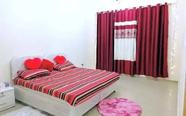 Bright Sunshine Holiday Home Shared Apartments - photo 2