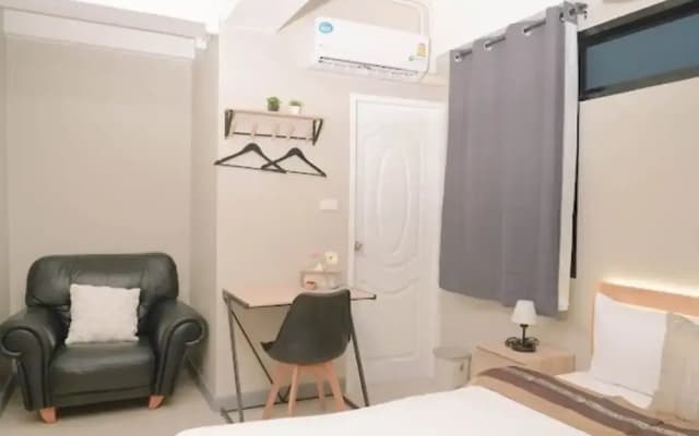BnB98 Silom Hotel - photo 2