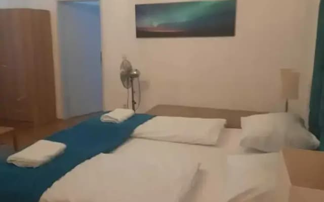 Value 2BR Apt Central City Location - photo 4