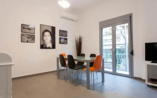 Five-Bedroom House near Acropolis - photo 5