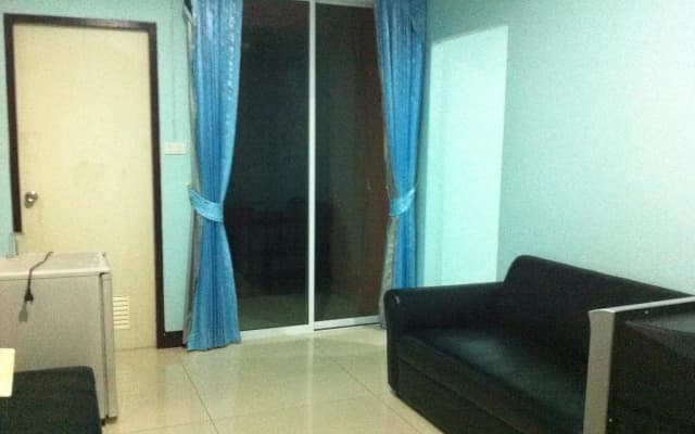 BR Guest House - photo 3