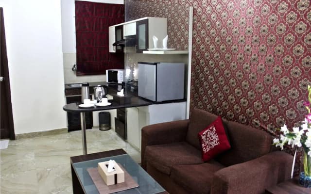 Hotel Jashn Inn near Apollo Hospital, Delhi - photo 5