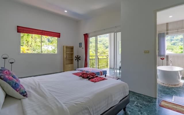 Villa Nap Dau 10 Bedrooms - photo 2
