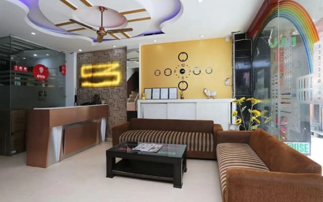 OYO 9042 Hotel BalaG - photo 2