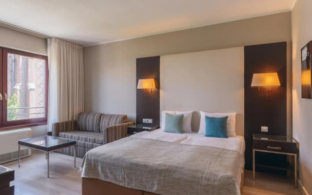 Lions Garden Hotel - photo 4