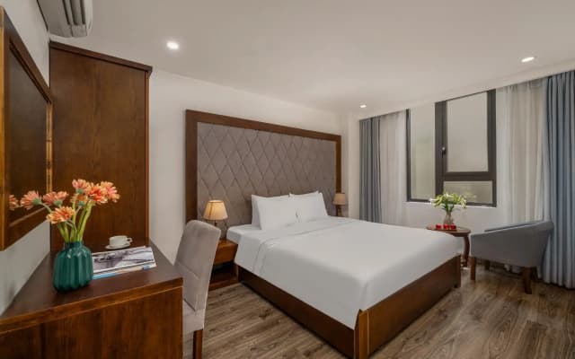 Royal Charm Hotel - photo 4