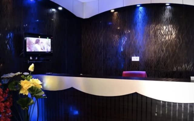 Glt Hotel Radiance - photo 5