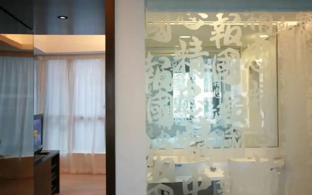 Knight On Wyndham - photo 3