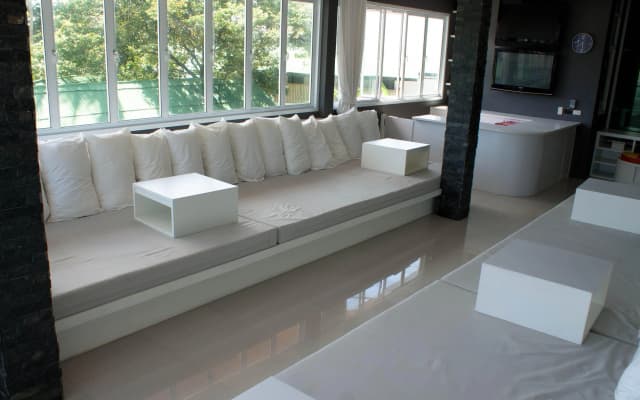 Marina Residence - photo 2