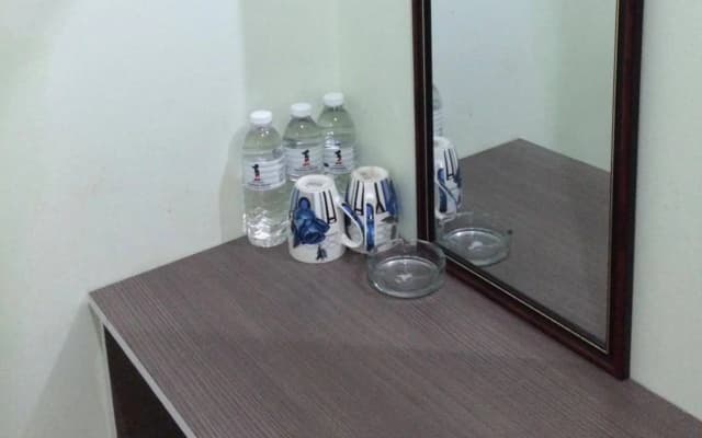 K.L. Empire Hotel - photo 4
