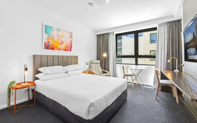 Bright Studio Stay in Central Parramatta - photo 4