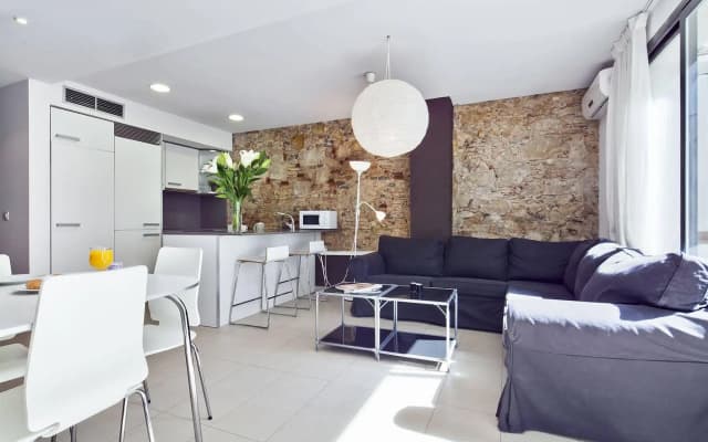 Inside Barcelona Apartments Sants - photo 5