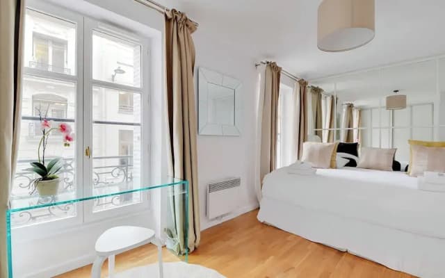Charming Apartment -1br-4p- Arc de Triomphe - photo 4