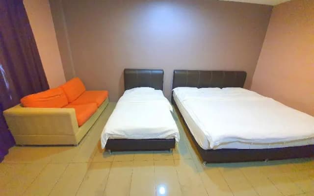 Inn Hotel - photo 3
