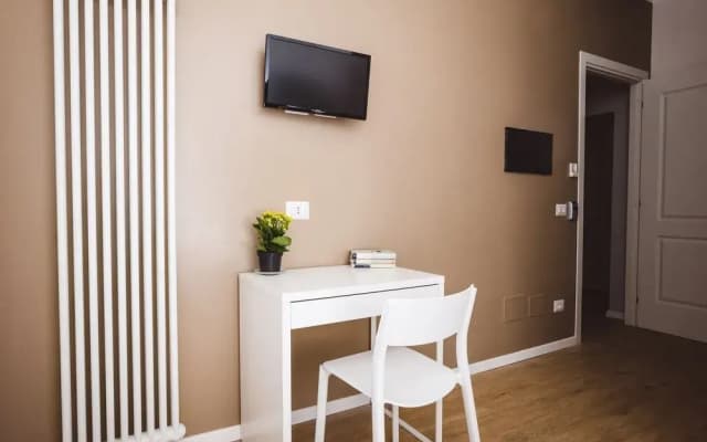 Angelina Rooms in Rome - photo 3