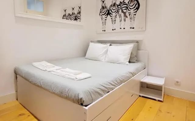 Prazeres Pool Residence - photo 4