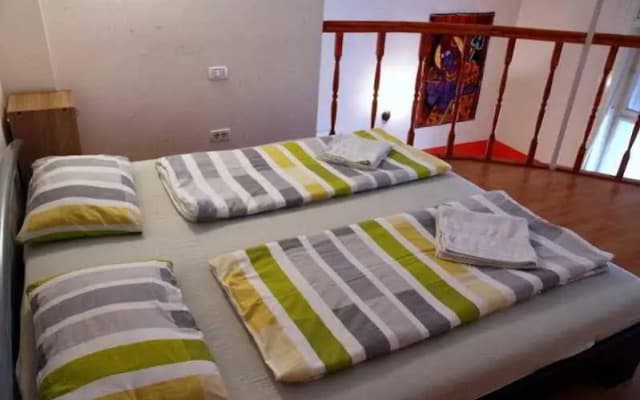 Jimi Hendrix Guesthouse - photo 2