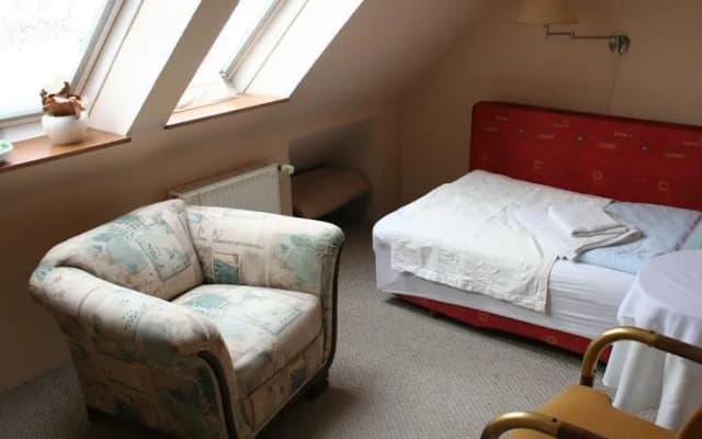 Karat Guesthouse - photo 3