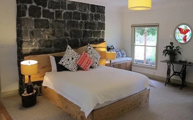 Hummingbird Eco Retreat - photo 3