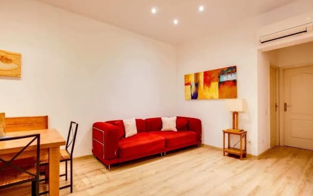 Joyful 2 Bed in the fantastic Sant Antoni area - photo 4