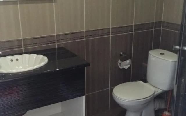 Corner House - photo 4