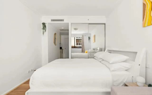 Charming Studio Apartment in the Heart of Sydney - photo 3