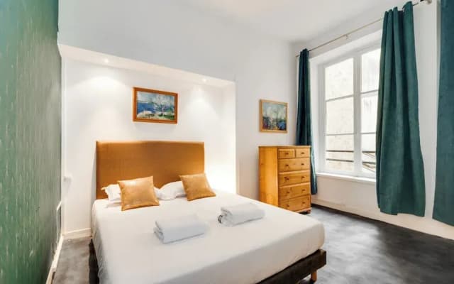 Chic Apartment - 2br/5p - Boulevard Saint-germain - photo 2