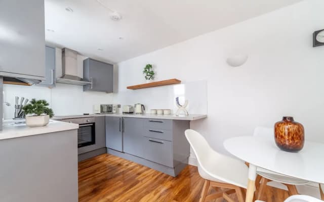 The Hackney Luxury Flats - photo 4
