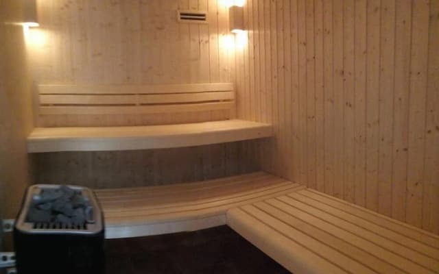 Park Lane Hotel Apartments - photo 2