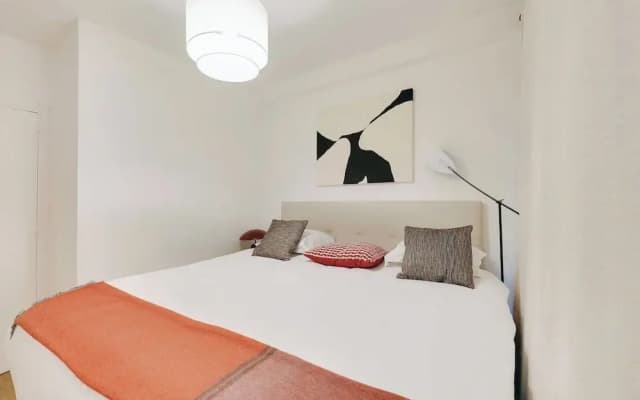 Beautiful Apartment 2br/6p - Eiffel Tower - photo 2