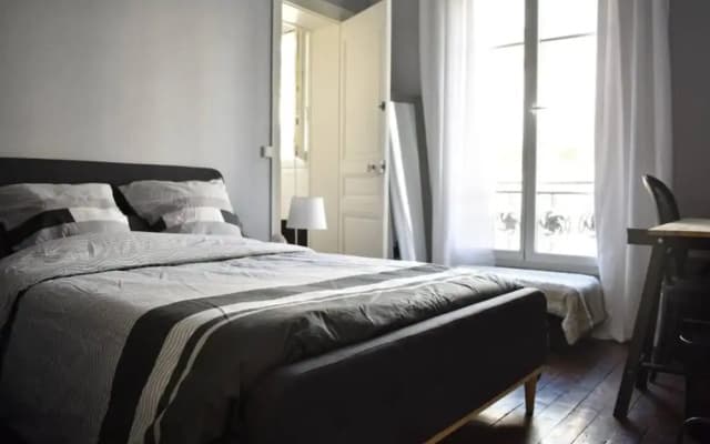 1 Bedroom Apartment Near Porte De Versailles - photo 2